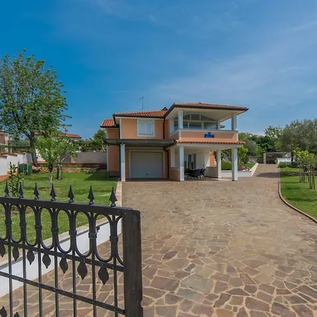 Villa Luna